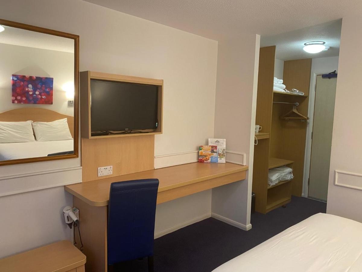 Days Inn Michaelwood M5 Falfield Exterior photo
